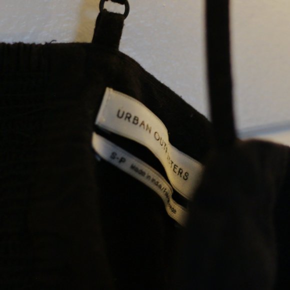 Urban Outfitters Tie-Front Cropped Cami - Picture 2 of 3